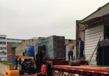 客户案例-2016年8月4日山东威海候车亭连夜装车，准备发货！